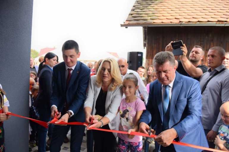 ПРЕДСЈЕДНИЦА РЕПУБЛИКЕ СРПСКЕ СВЕЧАНО ОТВОРИЛА ДОМ КУЛТУРЕ У ЋЕНДИЋИМА, У ОПШТИНИ ПЕЛАГИЋЕВО