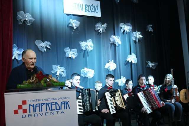 FILIPOVIĆ: BOŽIĆ JE PUTOKAZ SVIMA ( foto i video)