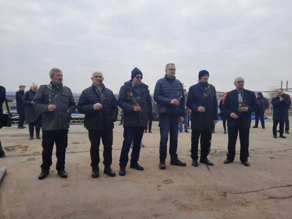 BIVŠI LOGORAŠI I MIROVNI AKTIVISTI ZAJEDNO OBIŠLI MJESTA ZATOČENJA I UPUTILI APEL JAVNOSTI