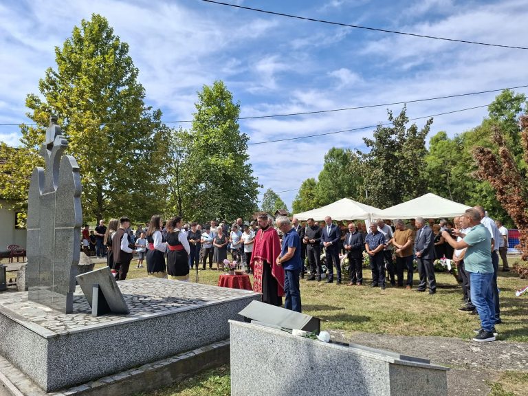 UNКA: GODIŠNJICA SLOBODE I POMEN ZA JUNAКE